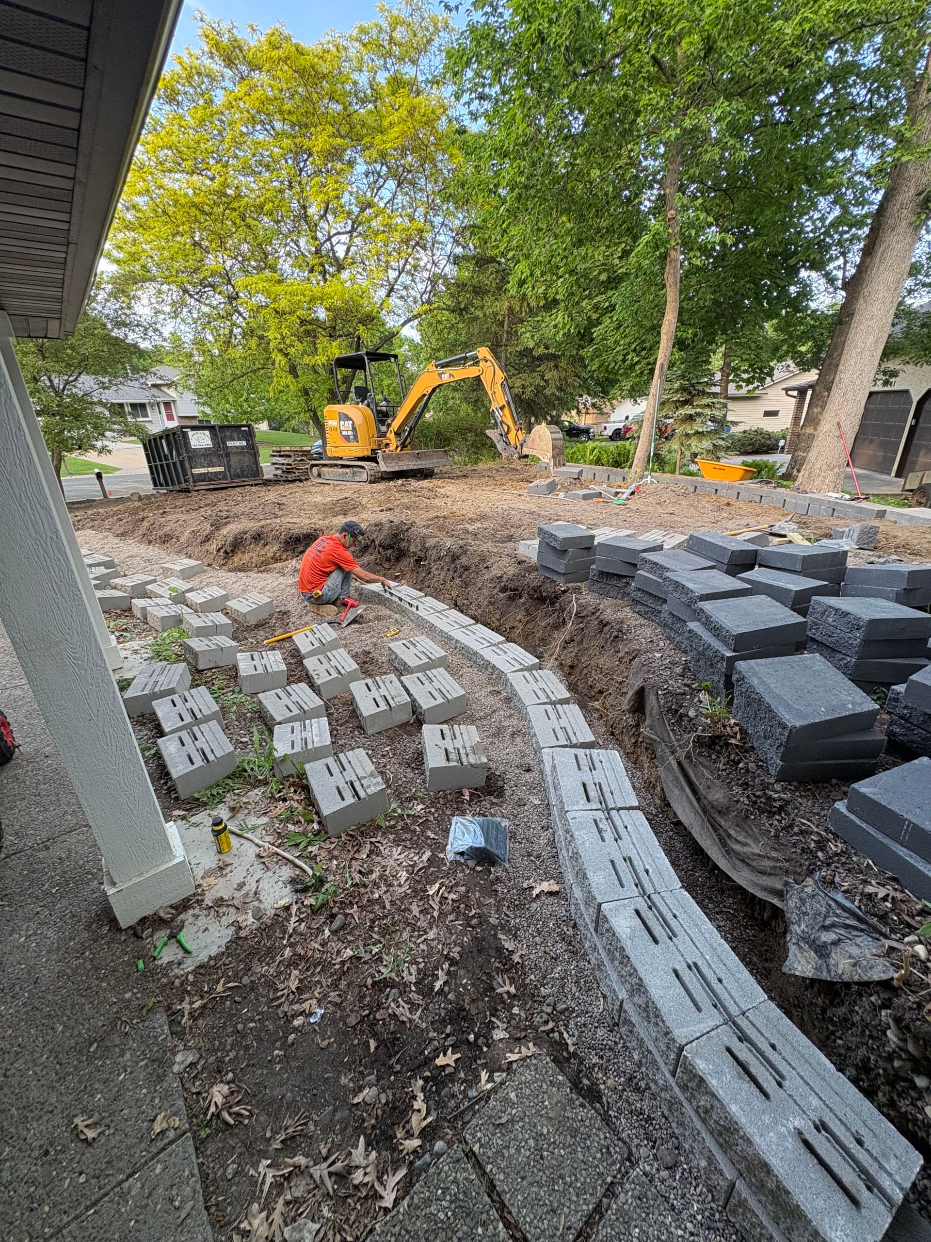 Gallery photos for Front Yard Retaining Wall Excavation Built for a Future Patio: Image #1